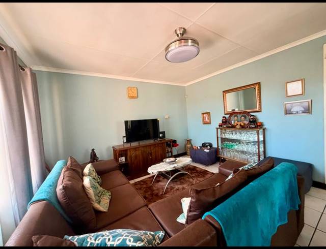 3 BEDROOM HOUSE FOR SALE IN VANDERBIJLPARK CW 6